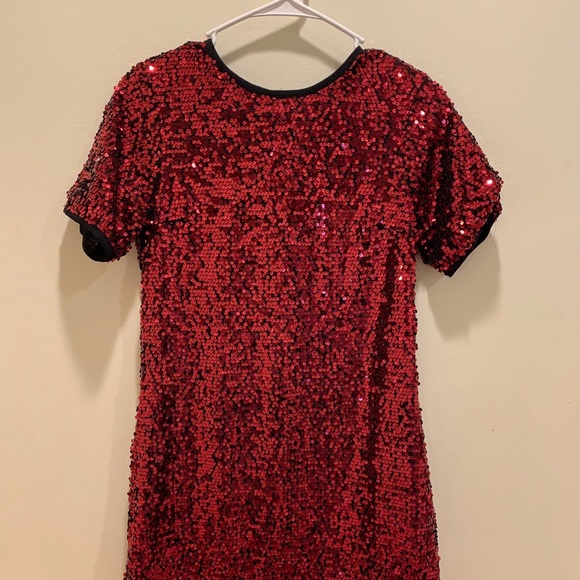 Red Dress - Picture 1 of 3